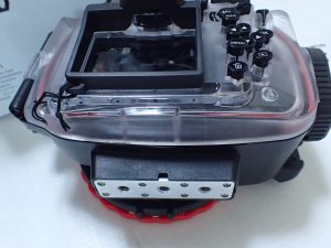 中古水中カメラ用品 OLYMPUS オリンパス ミラーレス一眼 OM-D E-M1ボディ + 防水プロテクターPT-EP11 セット