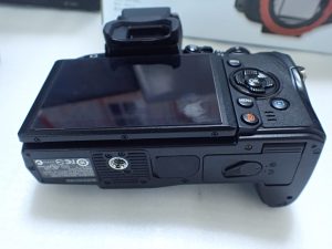 中古水中カメラ用品 OLYMPUS オリンパス ミラーレス一眼 OM-D E-M1ボディ + 防水プロテクターPT-EP11 セット