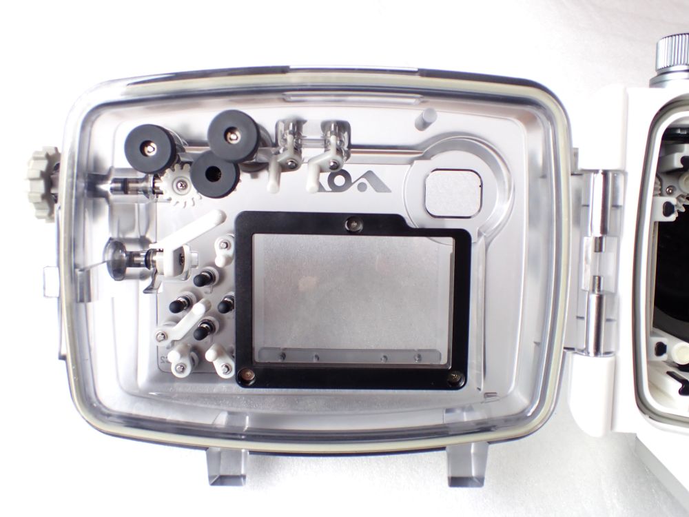 AOI UH-A7CII-WHTホワイトボディハウジング