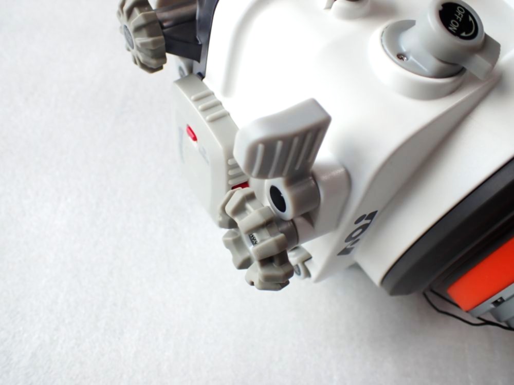 AOI UH-A7CII-WHTホワイトボディハウジング