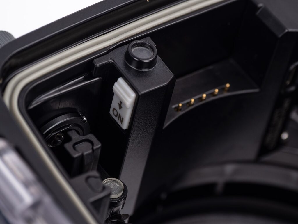 AOI UH-A7CII-BLK ブラックボディハウジング